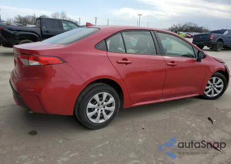 2021 Toyota Corolla Le z USA, uszkodzony, nr VIN JTDEPMAE3MJ176656